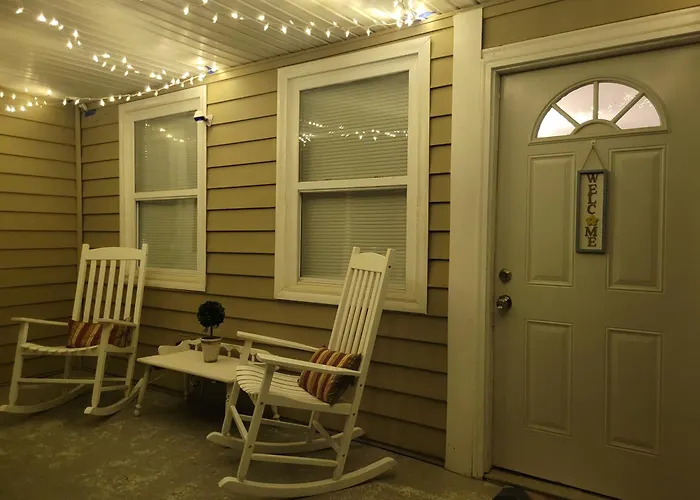 Shared Guest House With Private Rooms